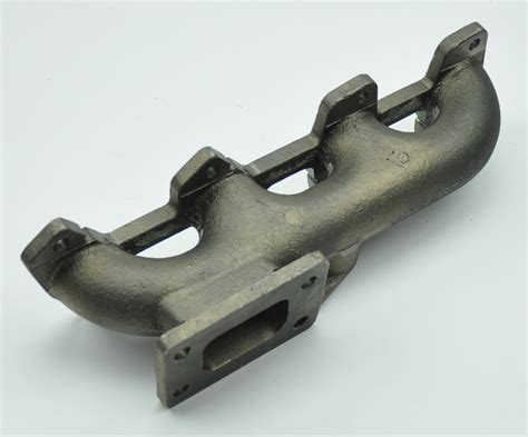 Automotive sand casting cast iron manifold