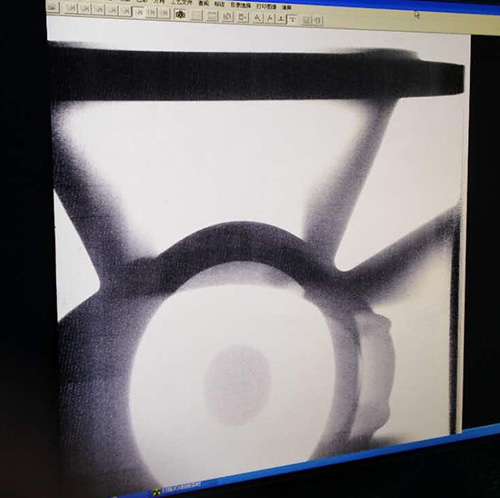 X-rays examination for cast iron valve body